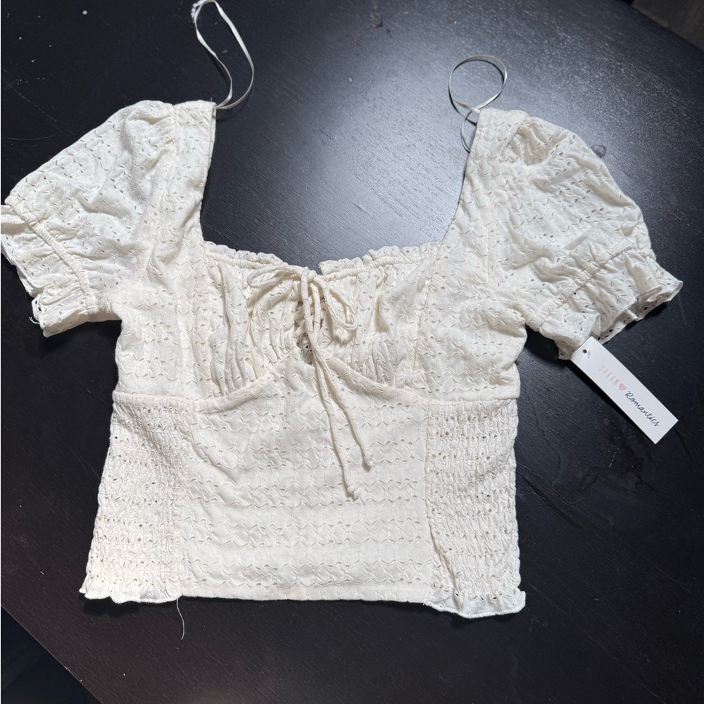 NWT White Eyelet Puff Sleeve Top